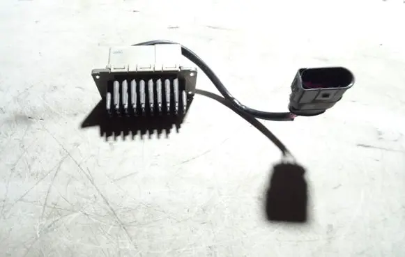 Volkswagen Phaeton Heater blower motor/fan resistor 3D0907521