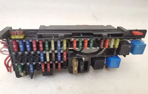 Mercedes-Benz A W168 Fuse module A1685450240