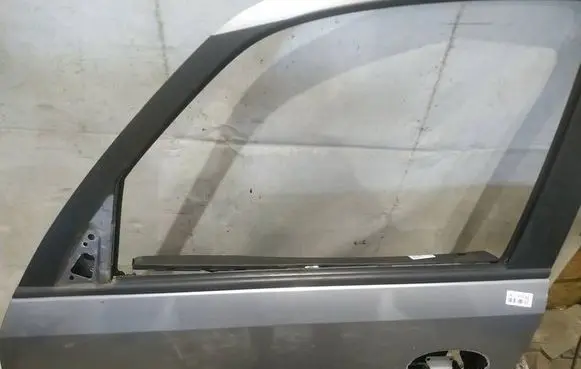 Opel Meriva A Front door glass trim molding