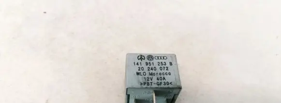 Volkswagen Golf IV Other relay 141951253B 20240072
