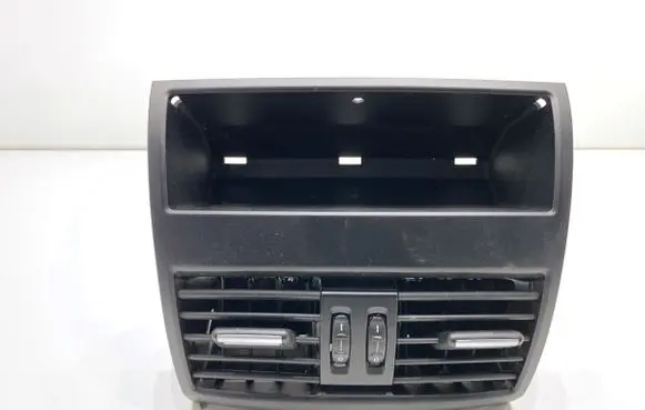 BMW 5 F10 F11 Rear air vent grill 9158312