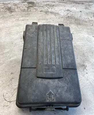 Volkswagen PASSAT B6 Battery box tray cover/lid 1k0915443c