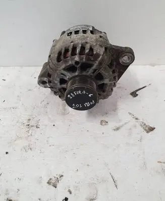 Opel Zafira C Generator/alternator 13502581