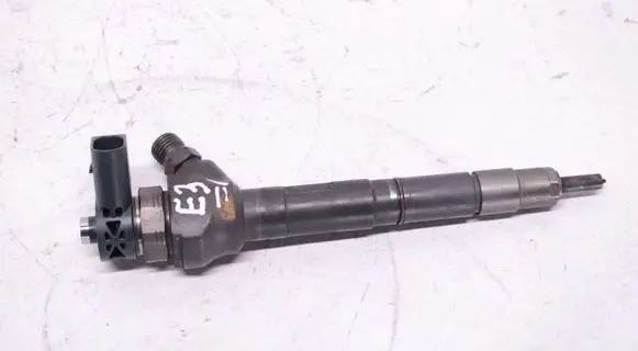 Skoda Superb B6 (3T) Fuel injector 03L130277J 0445110369