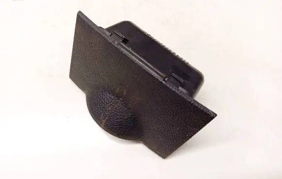 Ford Mondeo Mk III Car ashtray 97AGA048A42ABW
