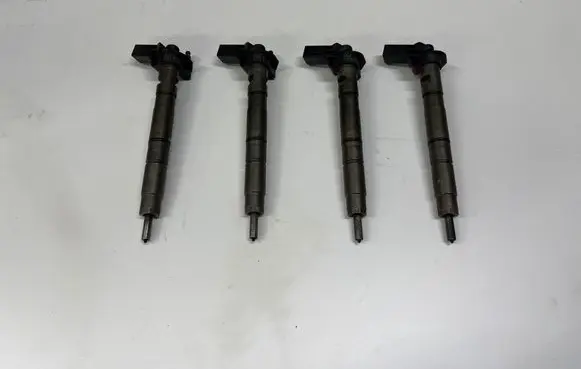 Volkswagen Transporter - Caravelle T5 Fuel injectors set 03L130277 0445116030