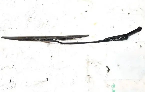 Audi A4 S4 B5 8D Front wiper blade arm 8d1955408a