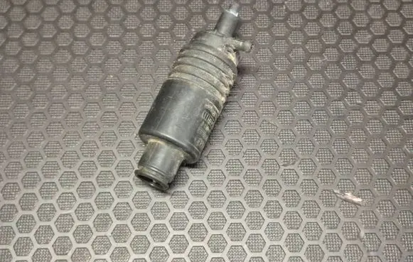 Audi 80 90 S2 B4 Windscreen/windshield washer pump 4A0955851