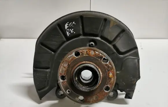 Volkswagen Eos Front wheel hub