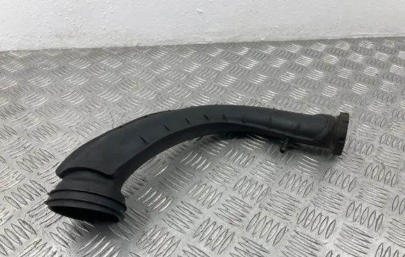 Volkswagen PASSAT B7 Intercooler hose/pipe 03C145673M