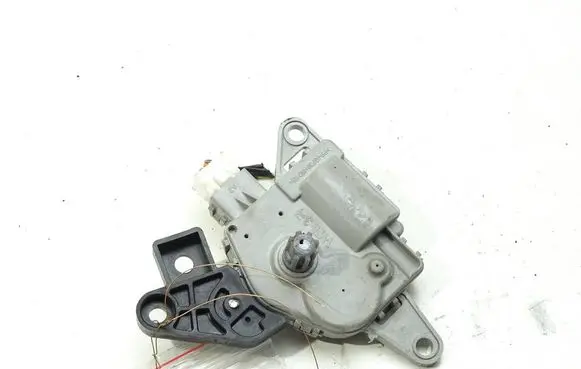 Hyundai Elantra VI Air flap motor/actuator EA1F0-EDFAC02