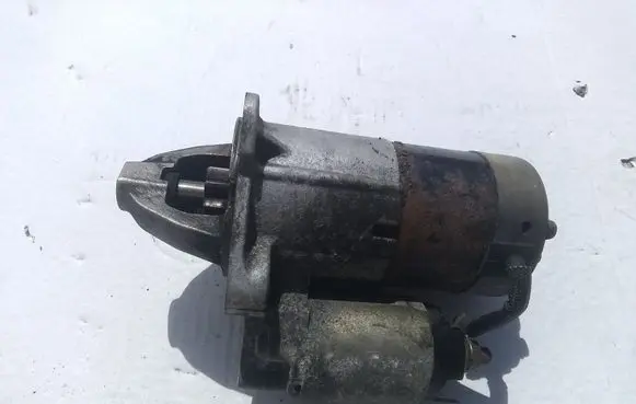 Mazda 3 I Starter motor M000T91381