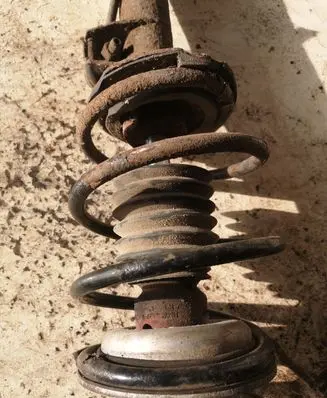 BMW 3 E46 Front coil spring