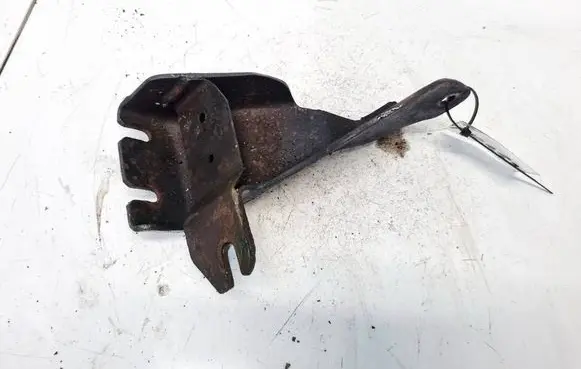 Ford Mondeo MK IV Engine mounting bracket