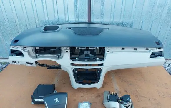 Peugeot 508 Dashboard