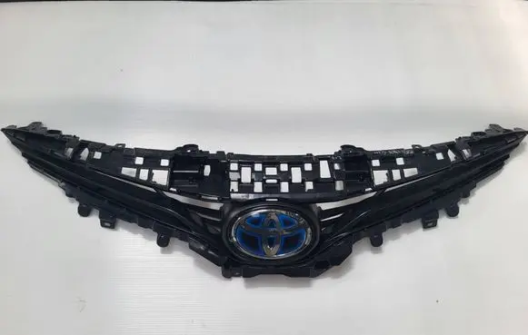Toyota Camry VIII XV70 Front grill 5311133610 5310133620