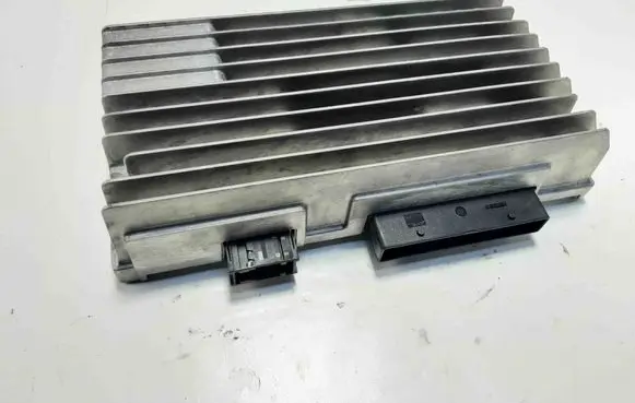 Audi A5 8T 8F Sound amplifier 8T0035223B 8T0035223S