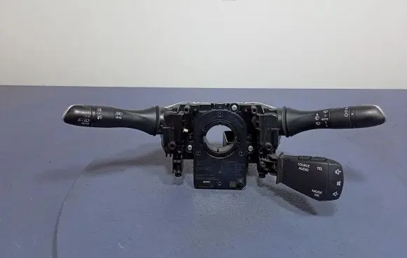 Renault Talisman Other switches/knobs/shifts 479452615R