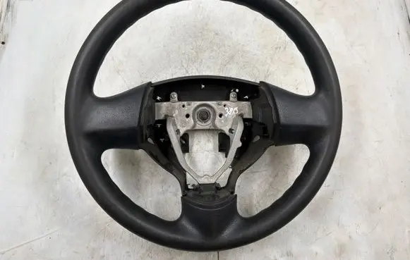 Mitsubishi Lancer X Steering wheel 
