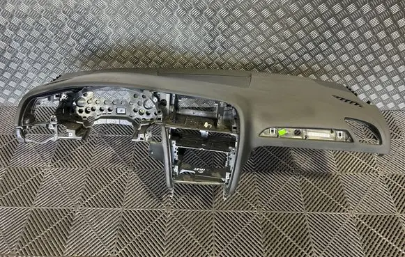 Audi A4 S4 B8 8K Dashboard 8K1857041 8K1857735