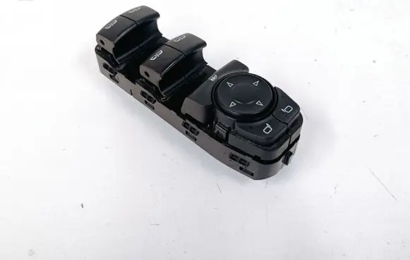 Opel Insignia B Electric window control switch 84211877