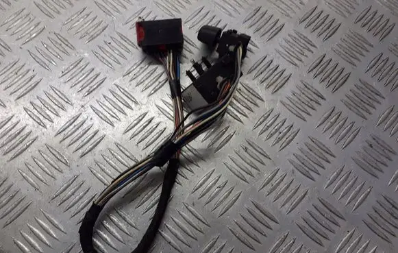 Peugeot 407 Suspension ride height/mode switch 9647058177