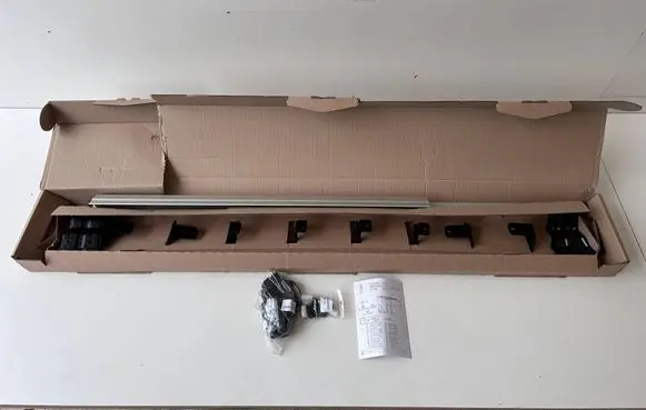Nissan NV400 Roof bar rail 7711425820 93167798 KE730-00Q02