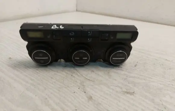 Volkswagen PASSAT B6 Climate control unit