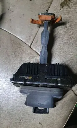 BMW X5 E53 Front door check strap stopper 8402533