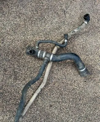 BMW 2 F22 F23 Engine coolant pipe/hose 7619432