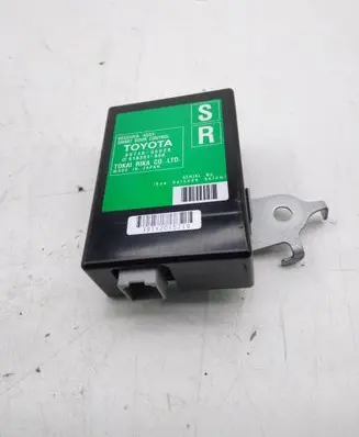 Toyota Avensis T270 Door control unit/module 8974005020 61B391000