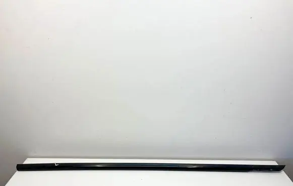 Mercedes-Benz SL R231 Front door glass trim molding A2316730565 2316730565