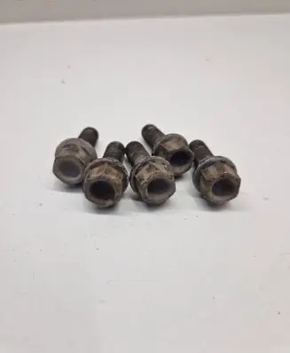 BMW 5 E60 E61 Nuts/bolts 