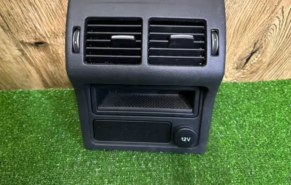 Jaguar XF X260 Rear air vent grill 