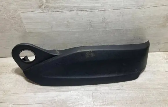 Skoda Octavia Mk3 (5E) Front door seat control surround trim 5E0881318D