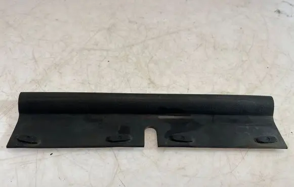Audi Q7 4L Engine compartment rubber 4L0823733C