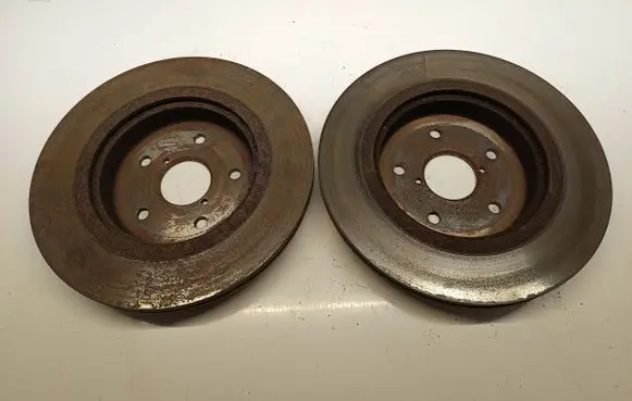 Subaru Outback (BS) Rear brake disc 26700AL010
