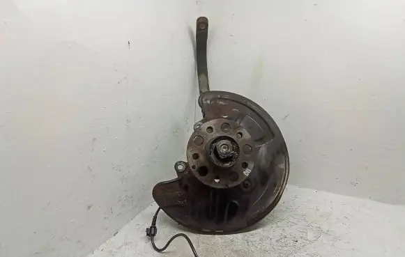 Mercedes-Benz CLS C219 Front wheel hub spindle knuckle 2115451040 A2115402917