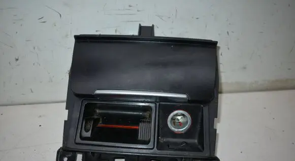 Ashtray (front)