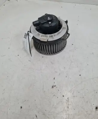 Mazda 3 I Heater fan/blower BN7N02