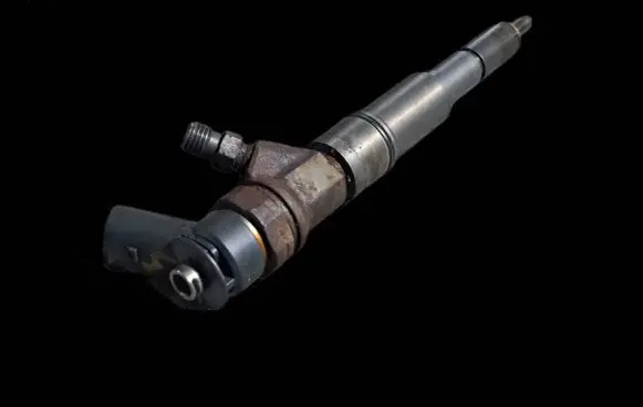 BMW 5 E60 E61 Fuel injector 7794435