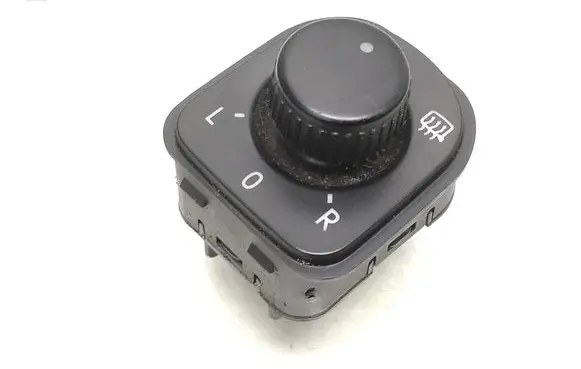 Volkswagen PASSAT B7 Wing mirror switch 1K0959565K