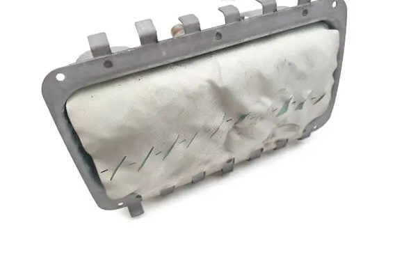 Passenger airbag
