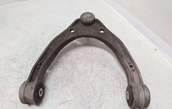 Volkswagen Touareg I Front upper control arm/wishbone 7L0437047B