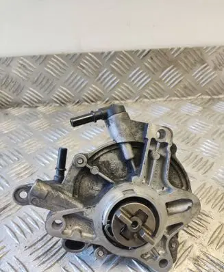 Ford Focus C-MAX Vacuum pump 9673836180 021390500
