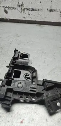 Opel Astra K Front bumper mounting bracket 39020433