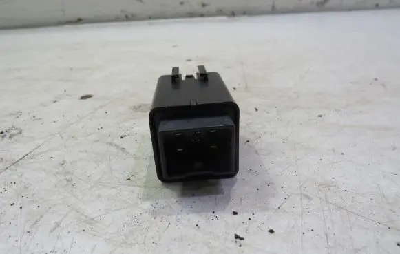 KIA Carens III Other relay 95240-2W100