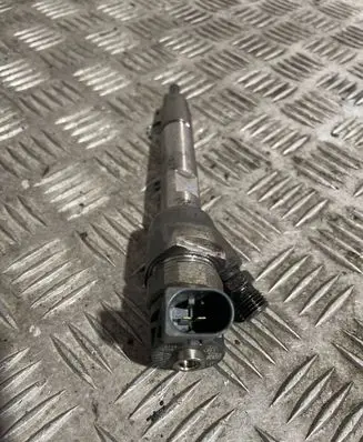 BMW 1 F20 F21 Fuel injector 0445110599