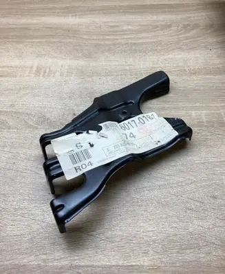 Mercedes-Benz C W203 Headlight/headlamp mounting bracket A2036200985