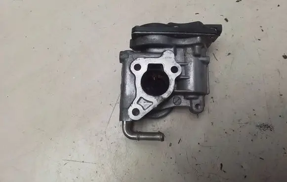 Toyota Avensis T250 EGR valve 258000R010 VN1501000043